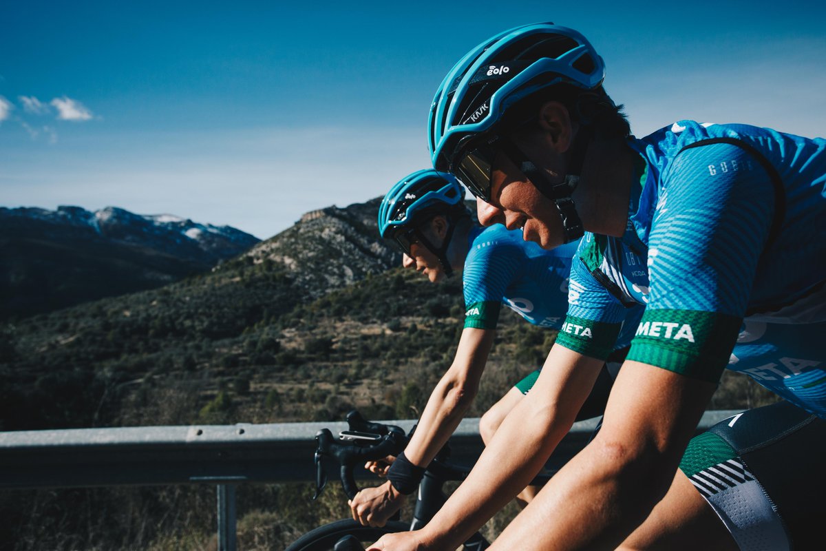 📌 #GPIndustriaArtigianato. "In Larciano Edward Ravasi is shown: “We are on the right path”": eolokometacyclingteam.com/en/in-larciano…. #EOLOKOMETACyclingTeam #GPLarciano  
[📷 <a href="/atilamadrona/">atila madrona</a>]
