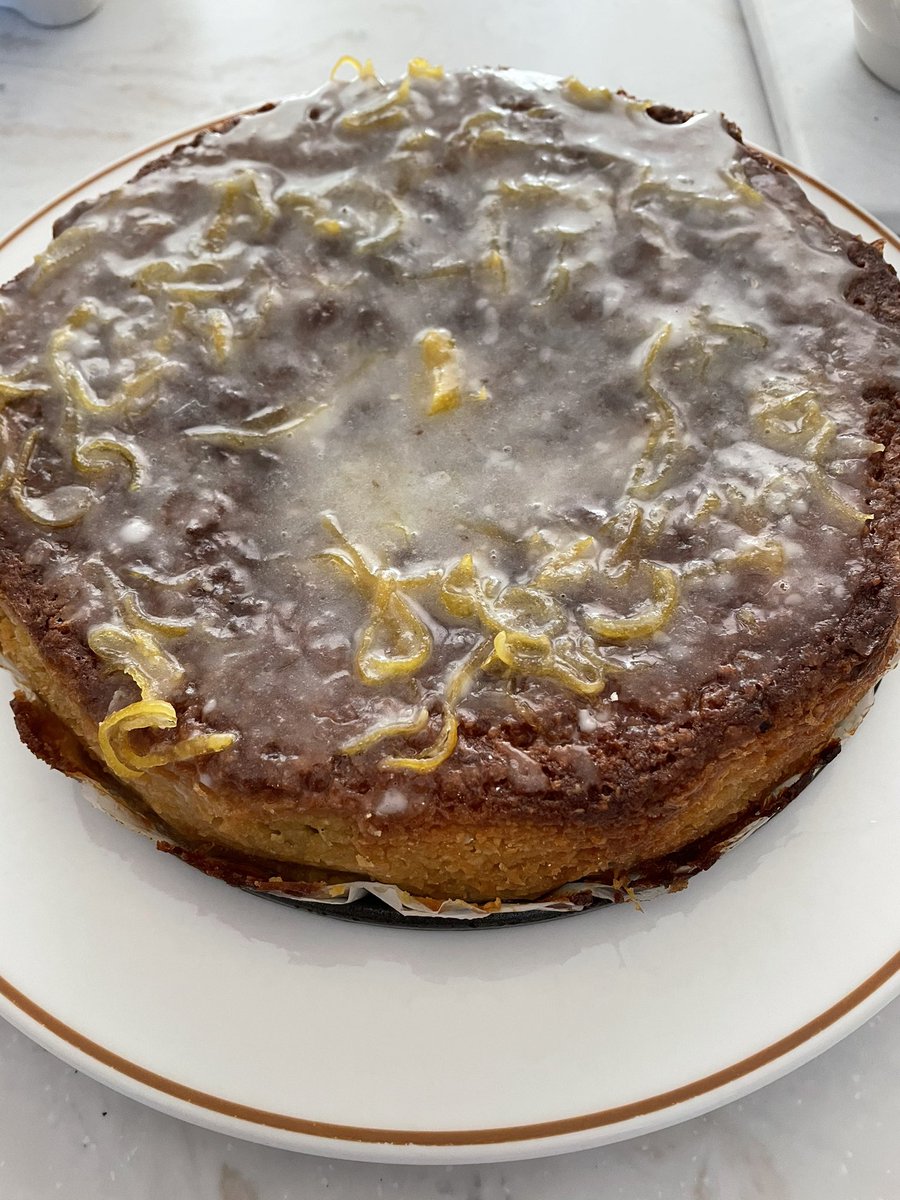 ThorpeChef's tweet photo. #Baking Sunday With #NorfolkCookBook for cake and #GFbreads #sourdough #Walnutbread and #Onionloaf using a blend of flours including @novofarina #peaflour recipe development coming along nicely https://t.co/h1djxL3iWO