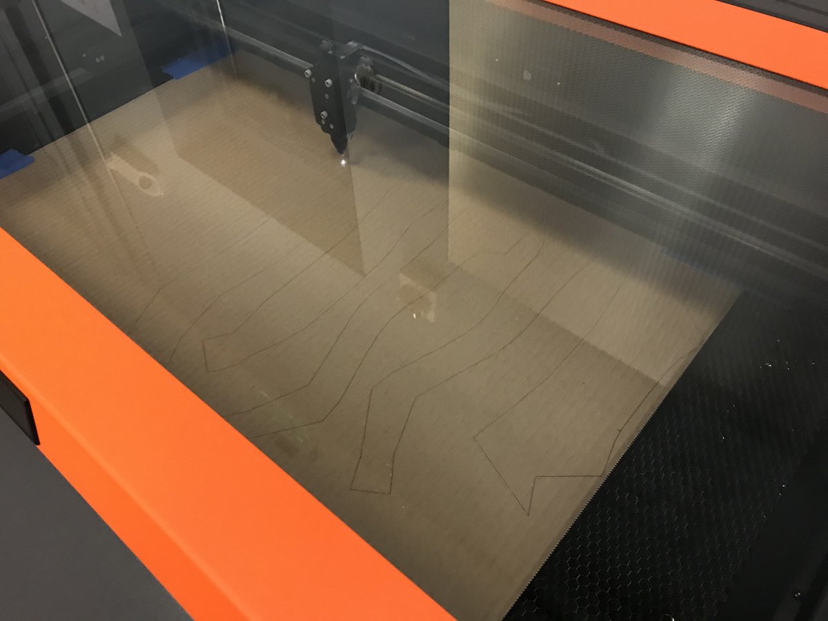 patstarace's tweet photo. The road to @FullSail at 200 MPH! I made this #Ferrari #Formula1 as a #cardboard procedure test for a full size simulator we're going to make, and also develop a G-Force system my students are working on using a controlled airbag system. #simviz #SolidWorks https://t.co/wPq6DL7iJS