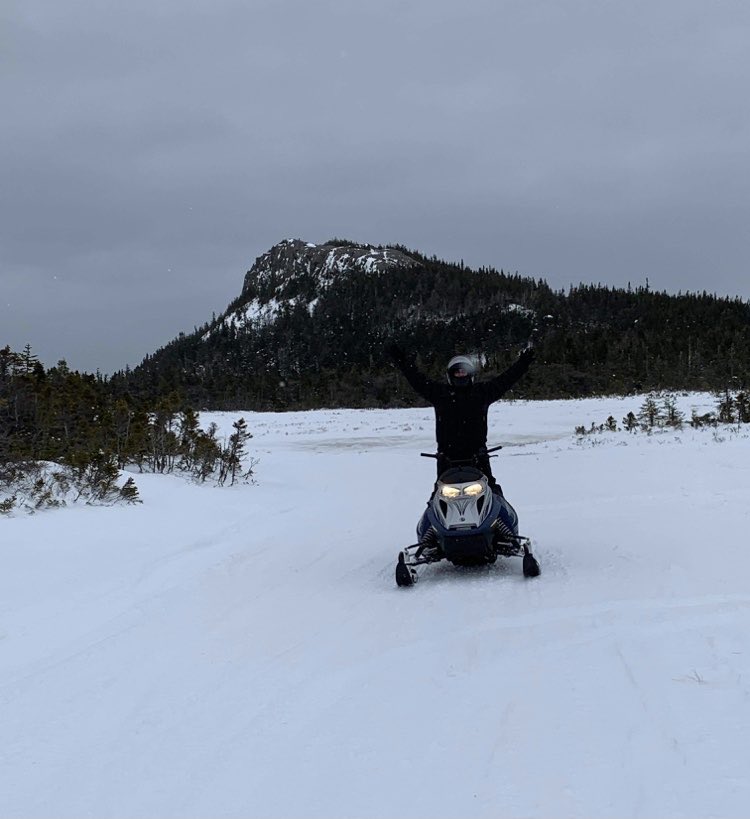 tsmitee's tweet photo. It’s a great day to be outside getting stuck lol and having fun in the snow #lovingwinter #staysafe https://t.co/ekanAmqvey