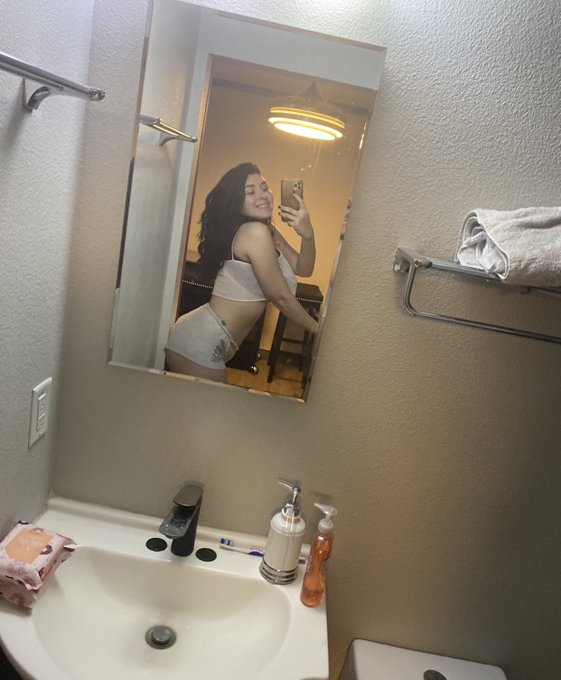 Big booty https://t.co/GrQpwoxJFz<a href="/tag/sextpanther"class="tags"><span>#sextpanther</span></a><a href="/tag/onlyfans"class="tags"><span>#onlyfans</span></a>