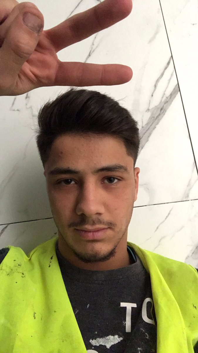 Pensamento di dia: o amor não se faz, constrói-se. Por isso é que fui para as obras