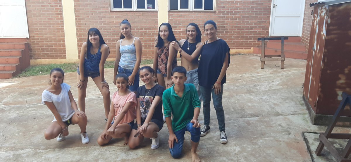 codeimisiones's tweet image. #SOMOS2021
En el Misionero y Guarani del Municipio de Campo Grande nos juntamos para pla ificar y armar la preaentacion #EstudiantinaCodeim2021
#4taArmonia
#NuevosRostros