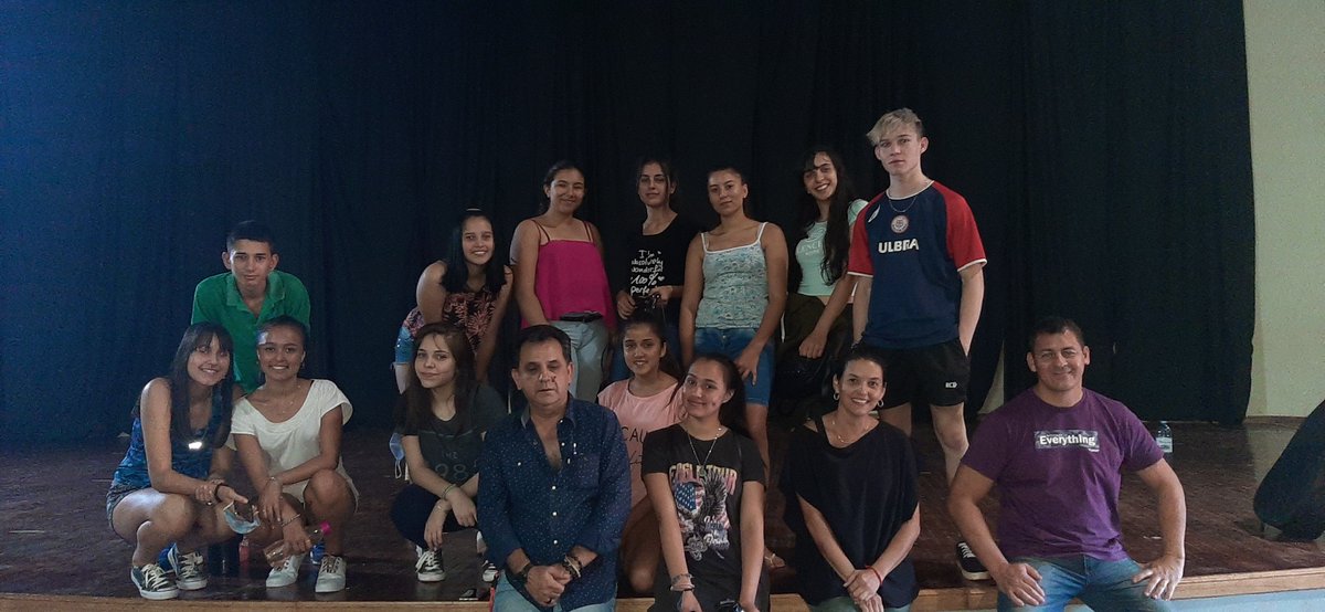 codeimisiones's tweet image. #SOMOS2021
En el Misionero y Guarani del Municipio de Campo Grande nos juntamos para pla ificar y armar la preaentacion #EstudiantinaCodeim2021
#4taArmonia
#NuevosRostros