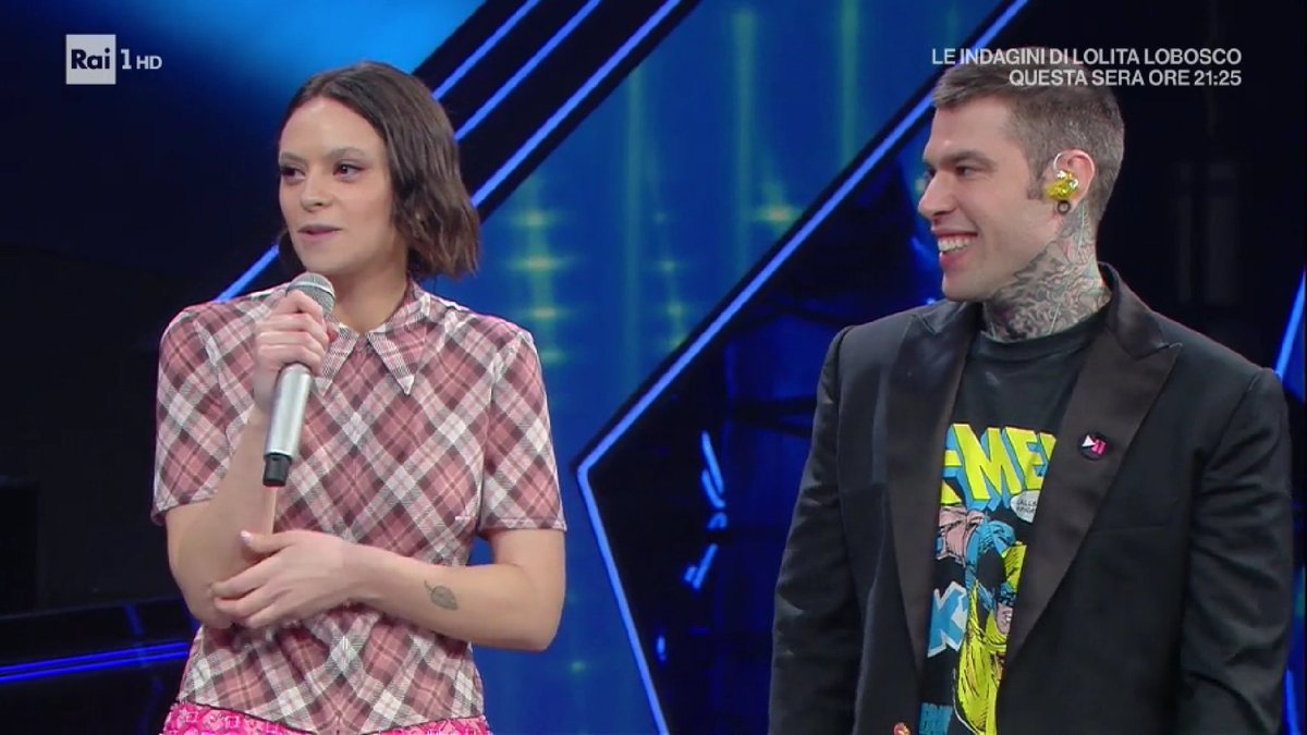 Nel 2021 è semplicemente ridicolo che si prendano per i fondelli la psicoterapia e l'ansia di un artista o di chicchessia perché tanto siamo tutti forti, irreprensibili e perfetti. Non è così, e molti lo hanno vissuto sulla loro pelle a causa della pandemia. #DomenicaIn