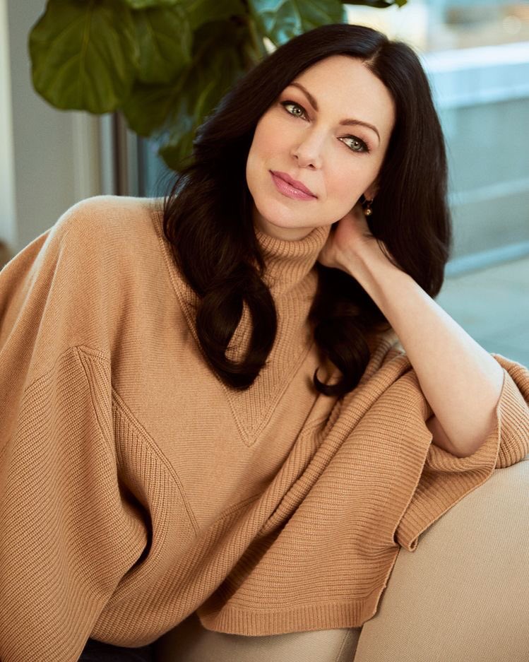 Happy birthday Laura Prepon she turned 41 today 