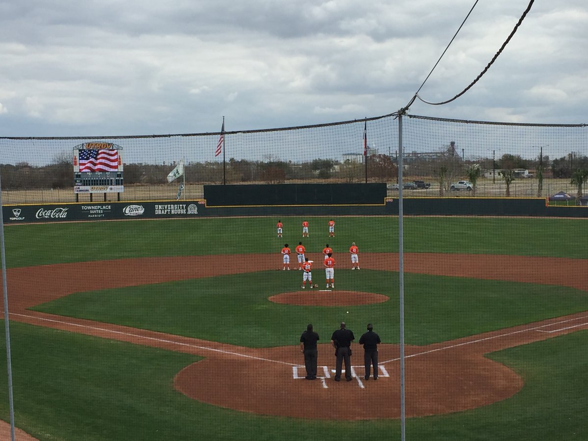 SoTxAthletix's tweet photo. #GameDayViews as #UTRGVbaseball wraps up a series with Northern Illinois. #RallyTheValley https://t.co/VA2lLxGHgD