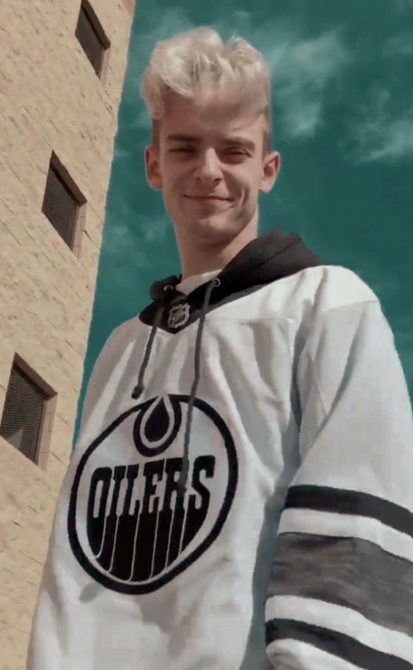 Dy | beaukyle tweet media