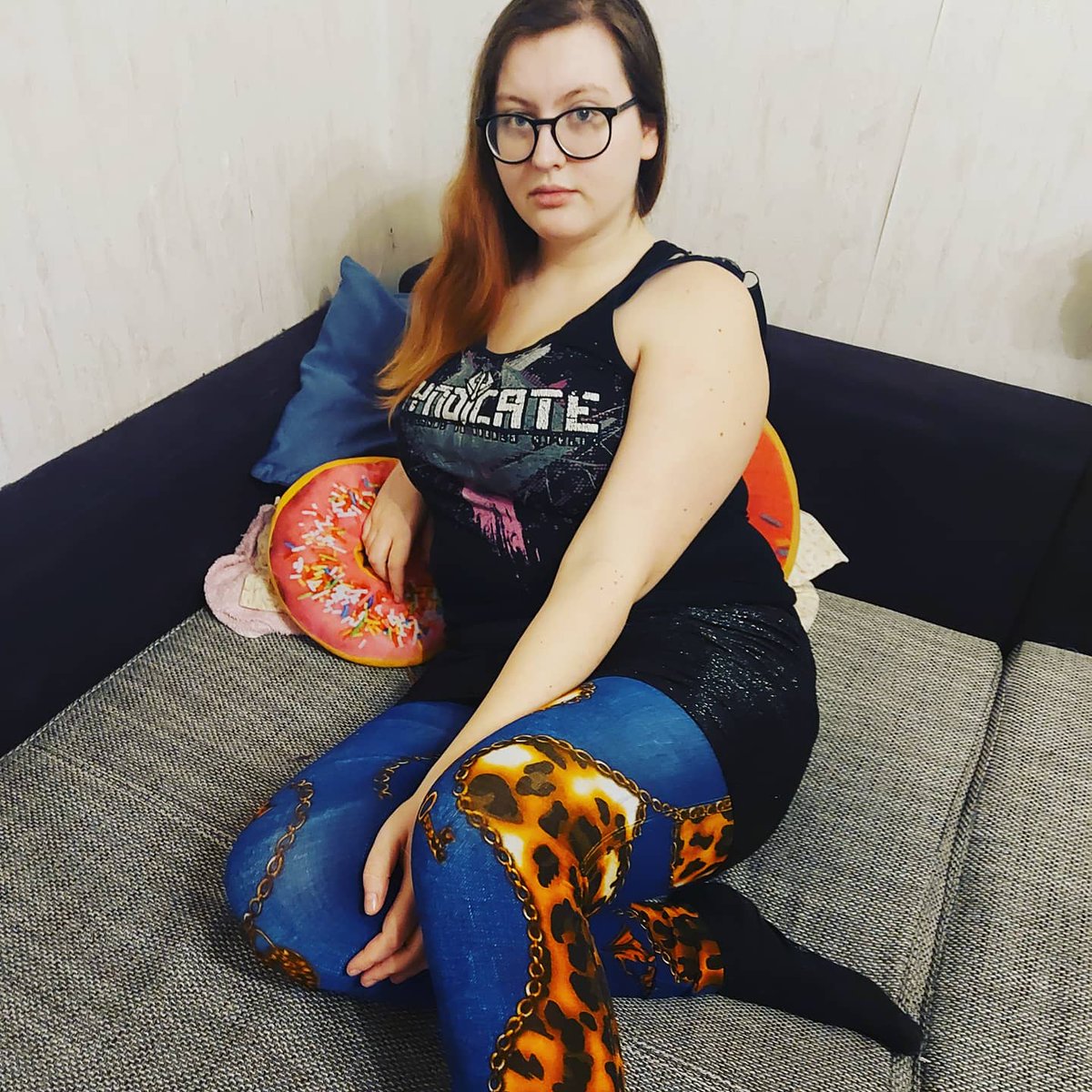 SakutaShimizu's tweet photo. Ich  #chille erstmal und #überlege am 20.3.2021 wieder #live zu #gehen mir geht es #besser auch wenn ich #Schnuffi #vermisse wird sie #immer bei uns sein,im #Herzen und für #immer ����😊❤ was haltet ihr davon😍 https://t.co/18eHNr6Kxf