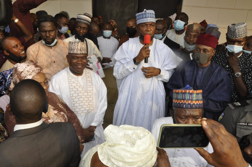 RaheemAgboola's tweet photo. @bukolasaraki  your visit was just what we needed,it was like a balm to PDP Kwara soul. We are grateful for the time you spent home. Kwarans wish you a safe journey back.@OfficialPDPNig https://t.co/gya4oQYEYs