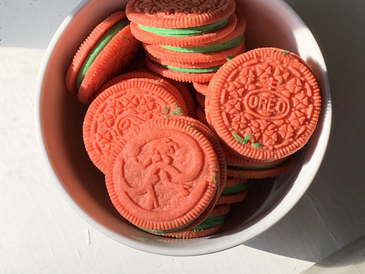 They taste just like empty calories. #ladyGagaOreos #vegan