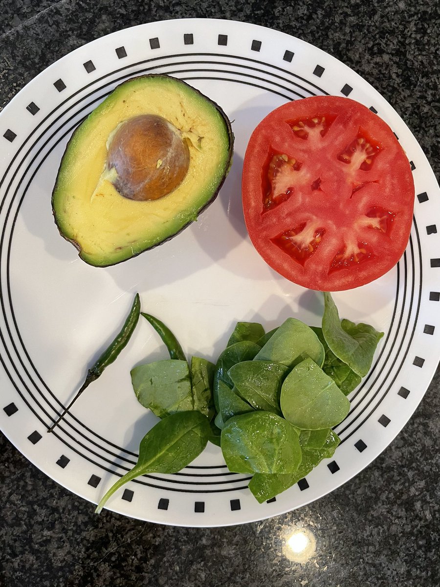 mcbeniwal's tweet image. Yes eat more vegetables, less stress, sleep well, stay happy, and ignore phones and social media can definitely delay aging too :)