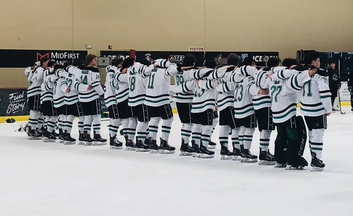 DSEHC15O's tweet photo. Your 2021 15O Rocky Mountain District champs.  #nattys https://t.co/qqQeYgdC0j