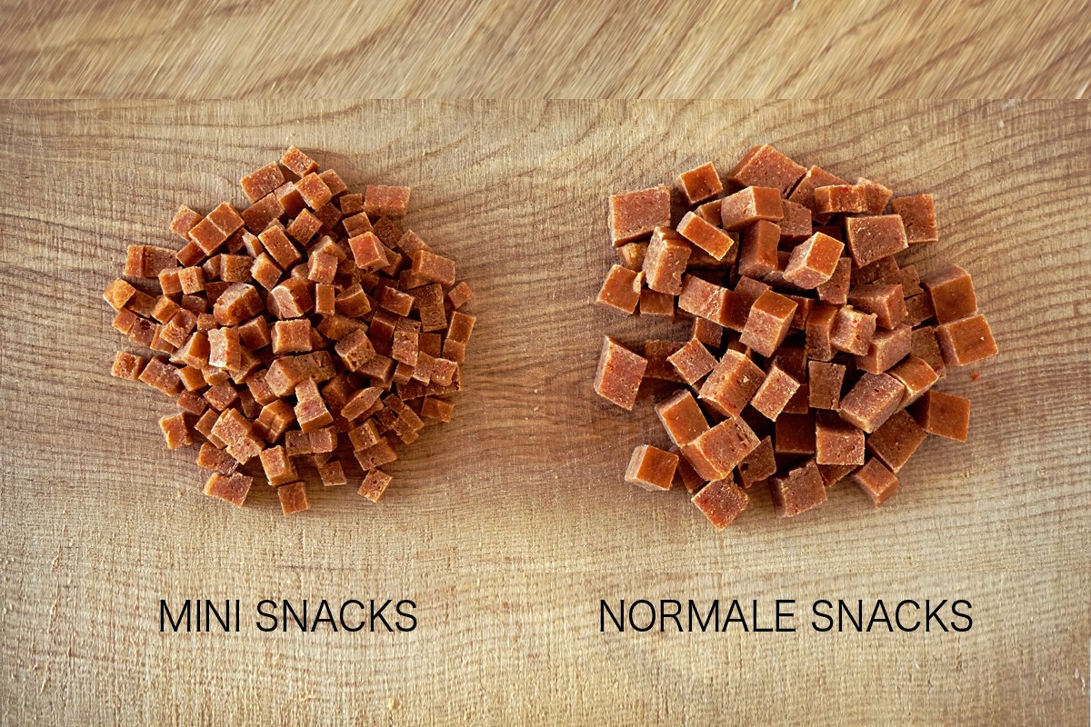 InfoHundsfutter's tweet photo. Hundsfutter biedt nu #extra #kleine #minisnacks zonder #bewaarmiddelen voor #kleine #honden. https://t.co/NOdC7Yo8Lr
