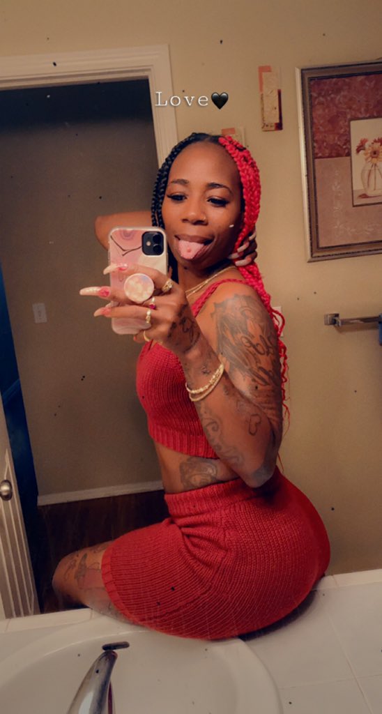 CeoPorschia's tweet image. 💨🌹💨 Y’all have a good day Now I just stop home for a minute gotta go back to the money 💨🌹💨 #GVO #DABOSS