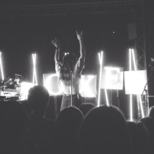 HellYeahFoxes's tweet photo. On this day in 2014 @iamfoxes performed on a boat in Bristol! 🚢

The Thekla was the venue for the penultimate UK show of the Feb/March 2014 tour. https://t.co/gIxl0MC50L