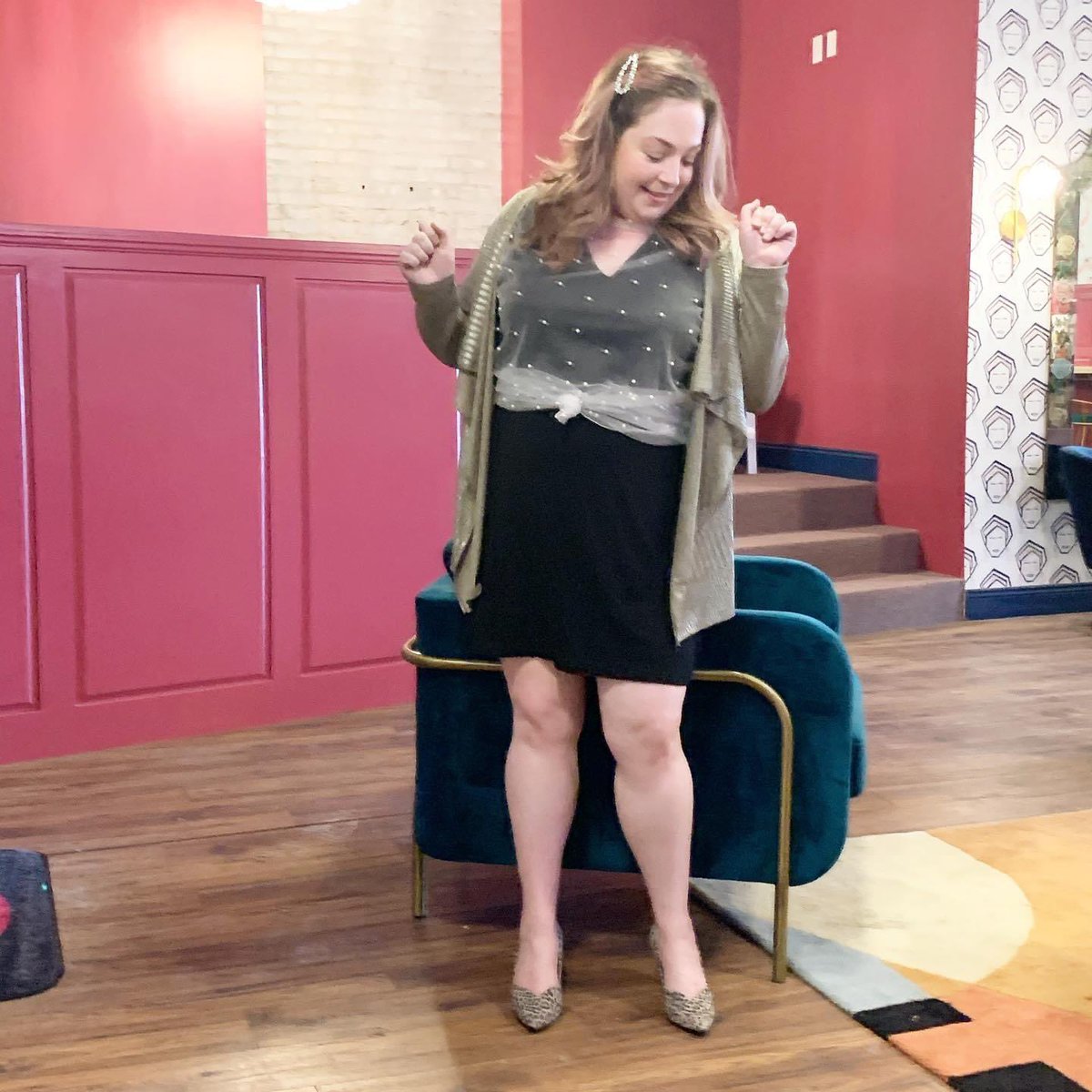 askveragano's tweet image. VERAGANO Style Sighting: 😍 Fashion Stylist and Designer, Crystal Cave of @HelloPoppyRow , is rocking the day in her VERAGANO de Vera pumps ❤️❤️❤️ 

Original post at lnkd.in/dRPE6aq 

#styleinspiration #womenstyle #veraganostyle