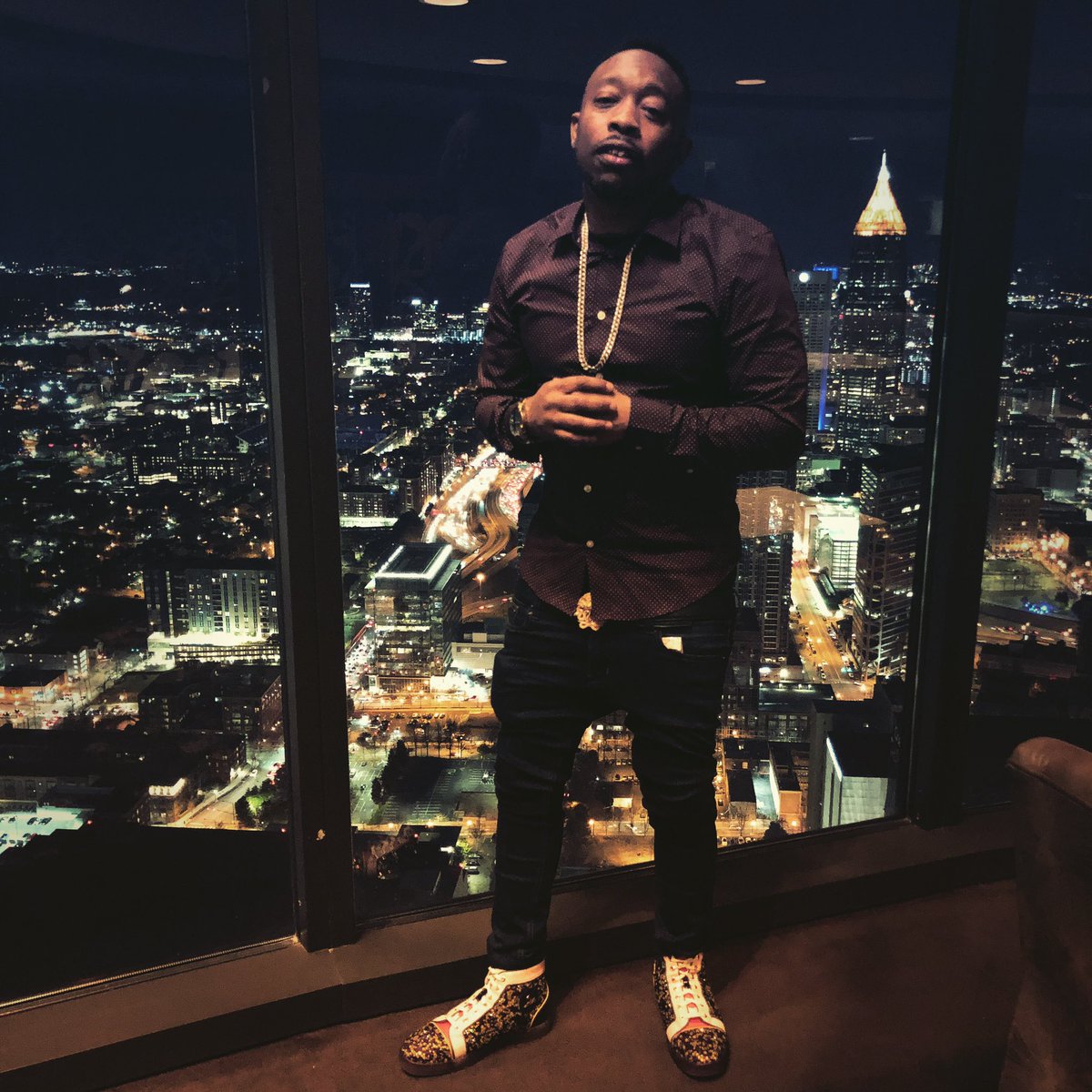 fashomuzic's tweet photo. Downtown Atlanta Ga🍑Sun Dial Restaurant Top Floor #72 level up 🍾🦍👺🥁✈️ https://t.co/MUkLCNB242