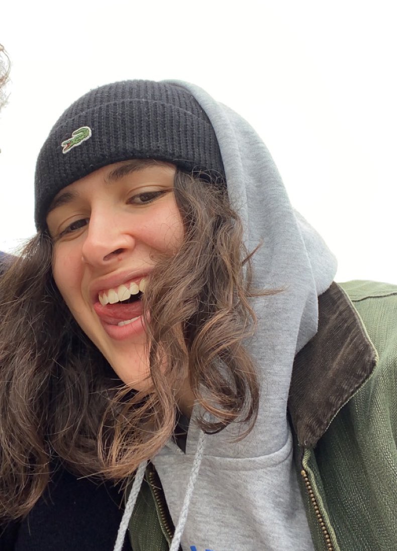 romxnbrt's tweet photo. jvous présente le moi heureux et en vacances #LGBTQIAmazing https://t.co/uNYh6FSkIH