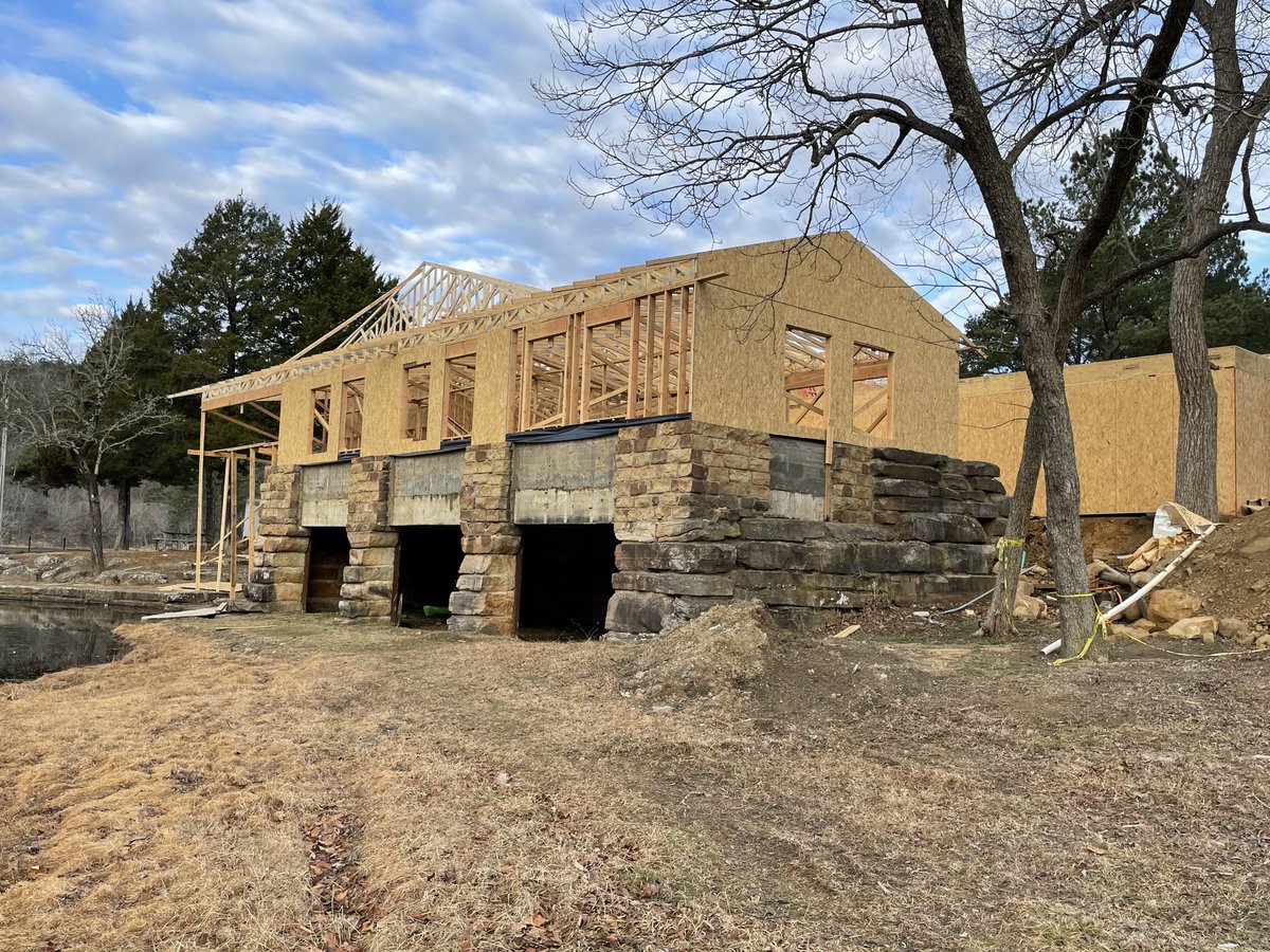 OklahomaParks's tweet photo. For your #StateParkSunday, check out these progress pics from the @FoggyBottomOK at Robbers Cave. We ❤️ ❤️ ❤️ how they're incorporating the original #CCC structure in the build!
Look for this along with two more at Quartz and Little Sahara later this year.
#OKStateParks https://t.co/yqQMr2GyIC