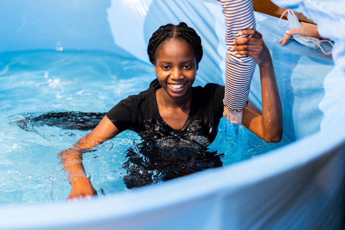 LondonDisciples's tweet image. Welcome our new sister into the kingdom!✨Abiola is an 18yr student from Nigeria! 🇳🇬Abiola’s urgency and submission to the scriptures at such a young age has inspired us so much!

Ready to put your calling over your culture? 🔥Message us to get in touch!

#londondisciples #Jesus