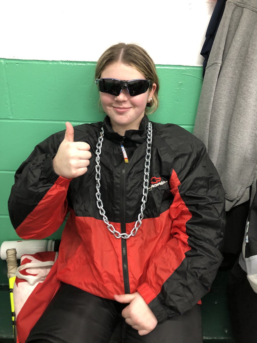 FHBTSelects's tweet photo. 1-0 loss to Lightning. Girls competed much better today, had chances, but couldn’t find the back of the net. Karlee with #theJJ. That eliminates us from finishing 1 or 2. #fundyhighland #femalehockey https://t.co/zvTm9Q3yRw