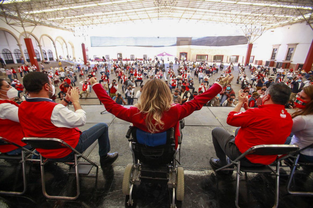 Claudia Anaya 👩🏼‍🦽 tweet media