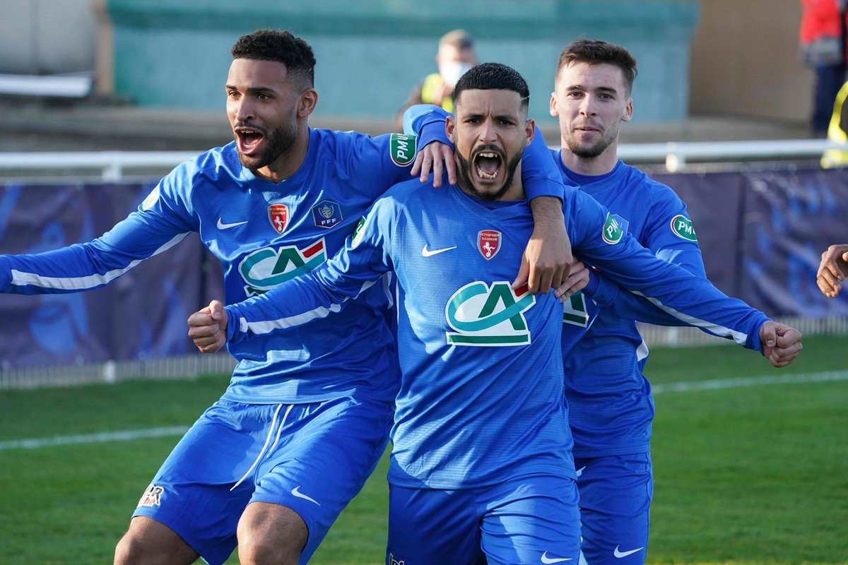 critiquefoot241's tweet photo. #LesGabonaisDeLEtranger : Didier Bouanga et Saumur qualifiés pour les 8e de final en éliminant Montagnarde, club d'un autre gabonais, Moto Zambe.
Saumur 3 - 3 Montagnarde
#CDF241 @DidierBouanga https://t.co/VfNIrzPfKF