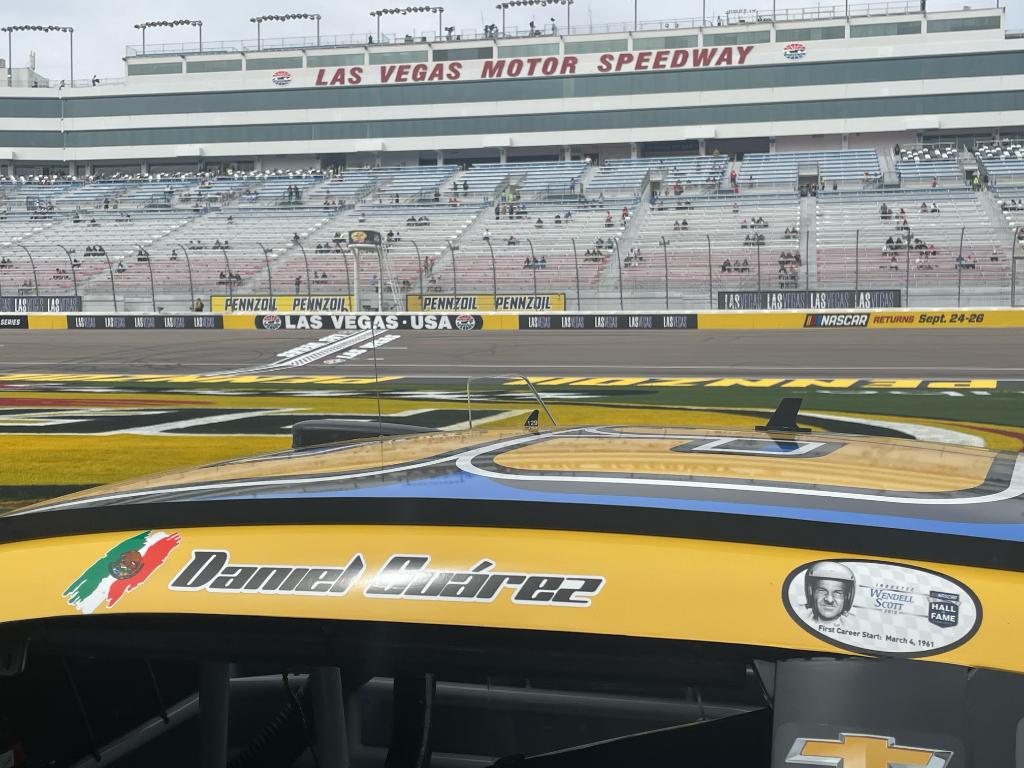 NASCAR's tweet photo. NASCAR commemorates Wendell Scott and the 60th anniversary of his first career start this weekend.
Each car competing at @LVMotorSpeedway is carrying a special decal recognizing the Hall of Famer who was the first Black driver to win a NASCAR premiere series event. https://t.co/lZLC9tr8Rn