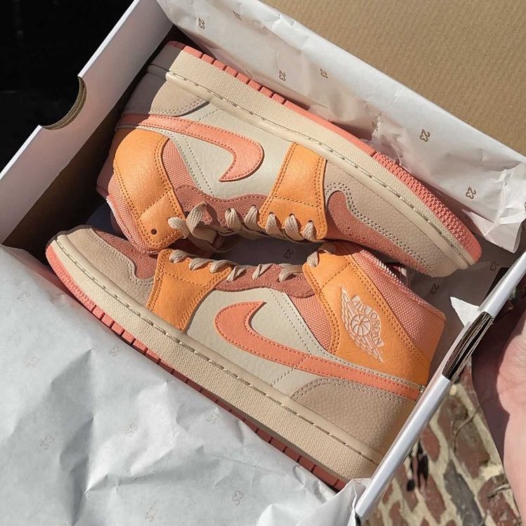 SneakCorner tweet media