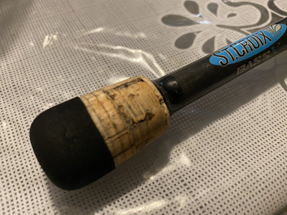 TheSPMess's tweet photo. They’ve served me well last three years and they deserve a little TLC for the upcoming season!
#BassX #Cleanup #BassFishing #BestRodsOnEarth @StCroixRods https://t.co/96SZhAQgzo