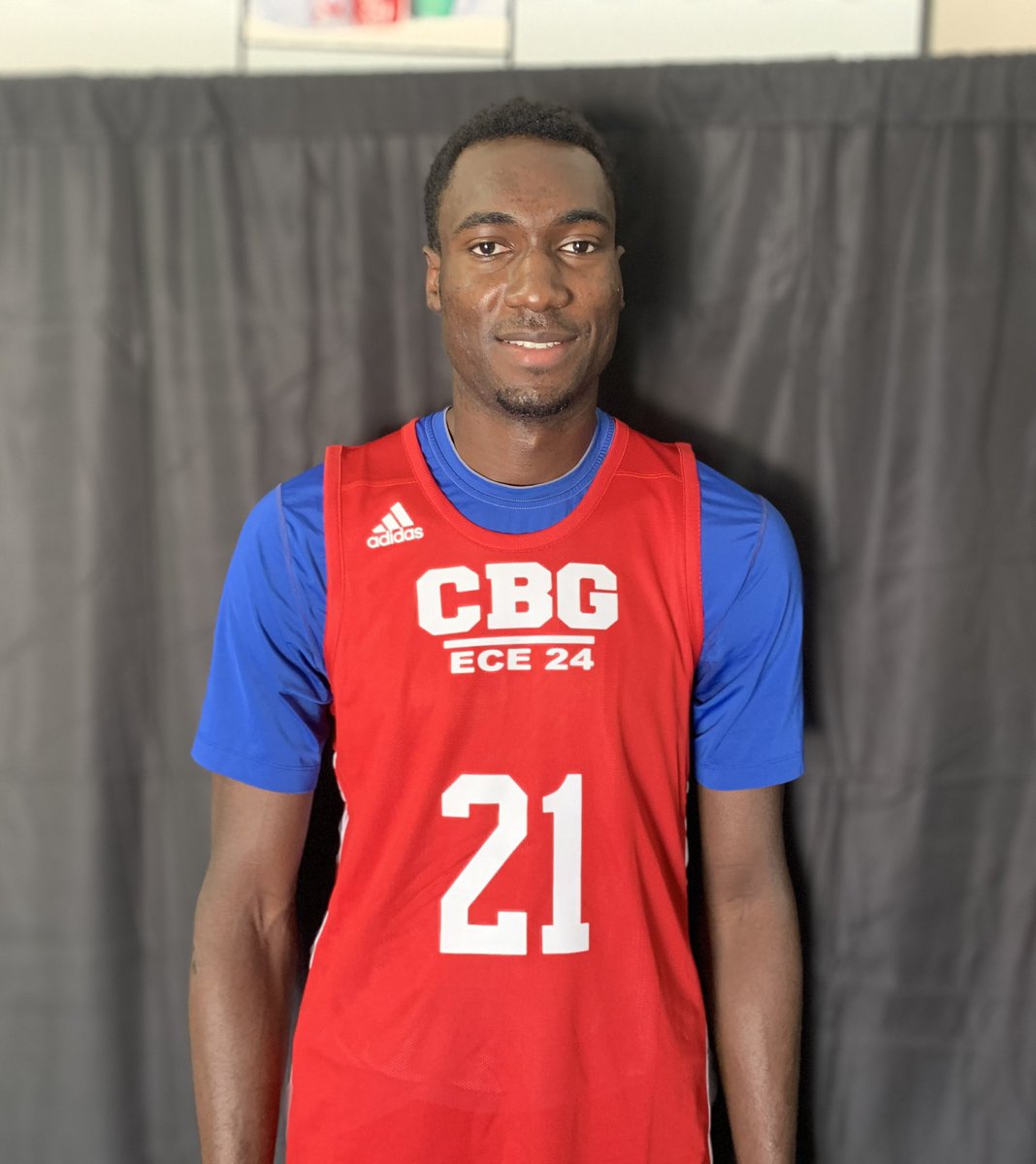 jwherron10's tweet photo. Some of the top forwards/bigs from @theCBGLive East Coast Elite 24 camp

‘22 @favouraire (pic)
‘23 @CarterLang_23 (pic)
‘22 @MaliqBrown1 (pic)
‘22 @MilesWebb5
‘22 @Hemory15 
‘24 Eli Delaurier
‘23 James Okonkwo
‘22 @_keyontaelewis_ https://t.co/2ANnQdm57v