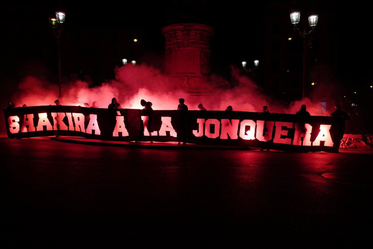 virginforgagaa's tweet photo. Legends only 

 #RespectShakira #respectGaga https://t.co/TkofLfImnw