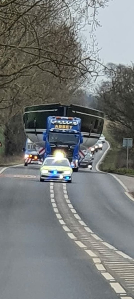 NSRAPT's tweet photo. 2 of the #RCRT have been escorting #AbLoadPippa this load to #M25 from #Norfolk. Thanks for most peoples patience as in places it was quite slow on #A140 #845/1429/1517 https://t.co/EUlN2dy6qq