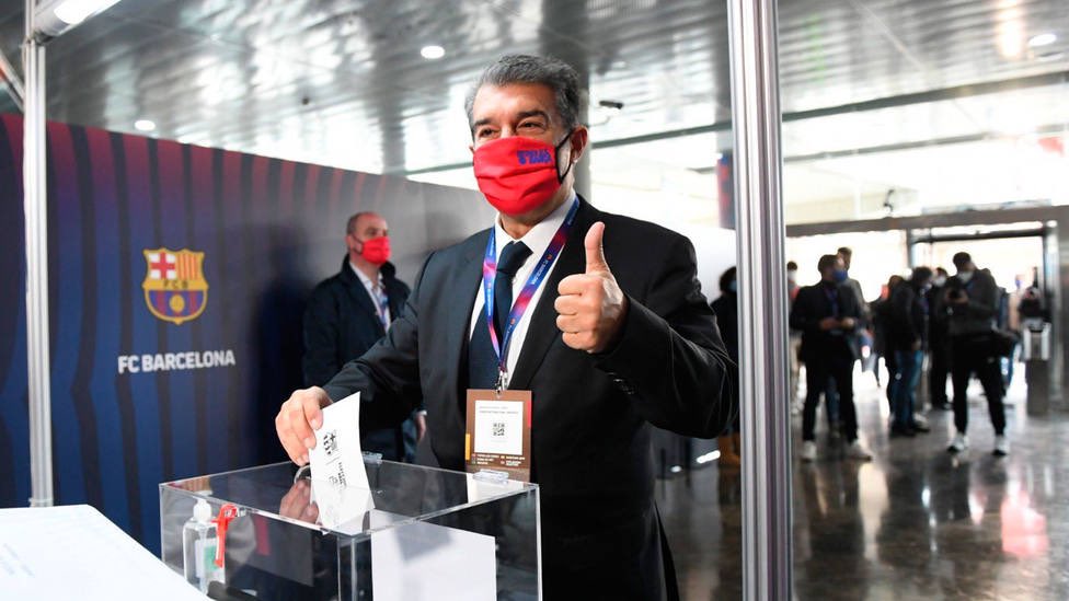 2010MisterChip's tweet photo. El Barça tiene nuevo presidente (que en realidad no es nuevo): Joan Laporta.

Presidentes con más partidos en la historia del Barcelona:

1.175 José Luis Nuñez
395 Joan Laporta
383 Josep María Bartomeu 
352 Agustí Montal
303 Francesc Miró-Sans
285 Enric Llaudet https://t.co/YbRZw5NaDb