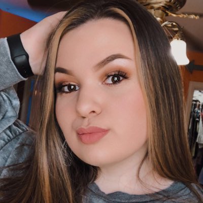 abbeybburg's tweet photo. #NewProfilePic https://t.co/hkMiECtL8b