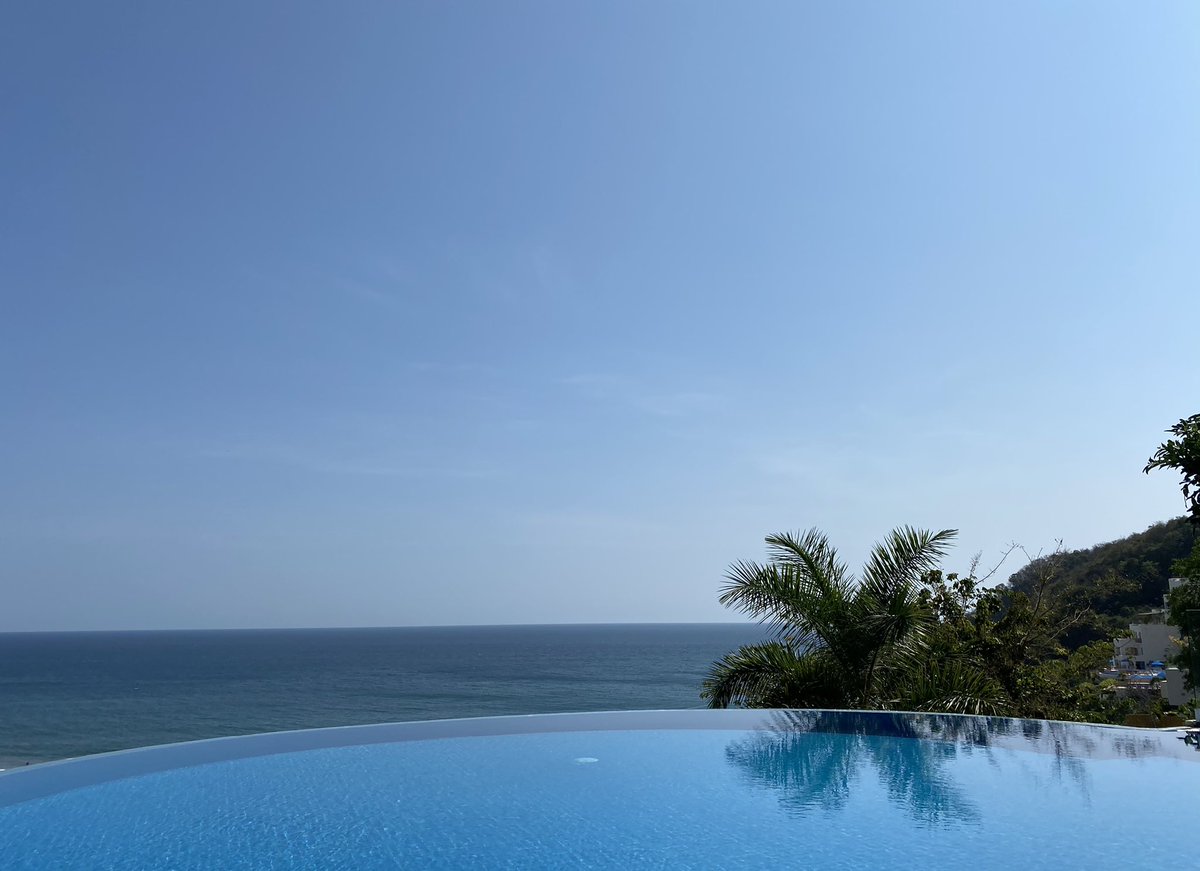 Carlos Flores tweet media