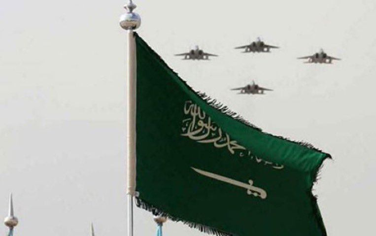 ASNA_20's tweet photo. اسال الله العظيم رب العرش الكريم أن يحفظ جنودنا البواسل ويكفيكم شر من فيه شر، اسال الله الكريم ان يثبتكم وينصركم ويصبركم ويزيدكم قوة ويردكم سالمين غانمين #جنودنا_البواسل لن نوفيكم حقا وستضلون فخرا لهذا الوطن اسال الله ان يحرم وجوهكم عن النار
 #صنعاء
#الظهران 
#الحوثي https://t.co/gavOqqS4Qm