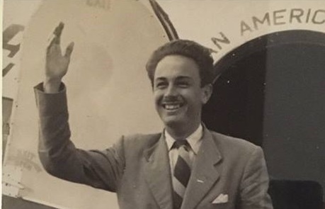 Y continuando con las efemérides del día, recordamos a un miembro distinguido de nuestra Sociedad en el día de su natalicio: Carlos Fernández Sessarego (Callao, 7 de marzo de 1926-Lima, 29 de