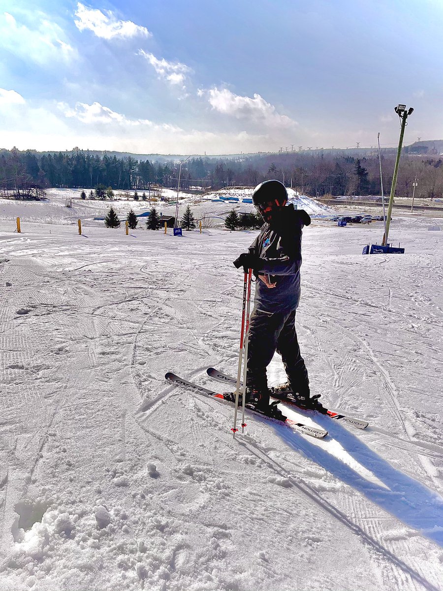 jodelagain's tweet photo. Another great day on the hills @glen_eden #GEParks https://t.co/6qTYOlYZhW