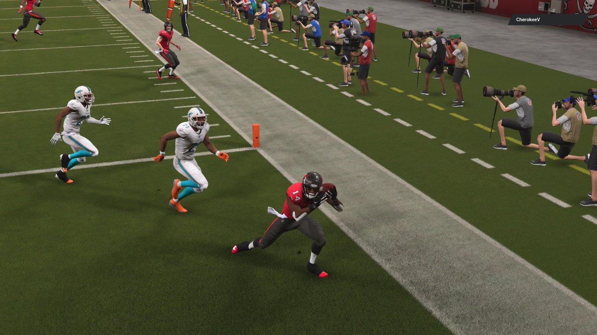 BigL_PWFL's tweet photo. We win in a shootout against an explosive Dolphins team. Our offense may be the hottest in the league as Herbert tosses 6 TD's and just under 500 yards. #PWFLRecap https://t.co/2oc0z5dbe7