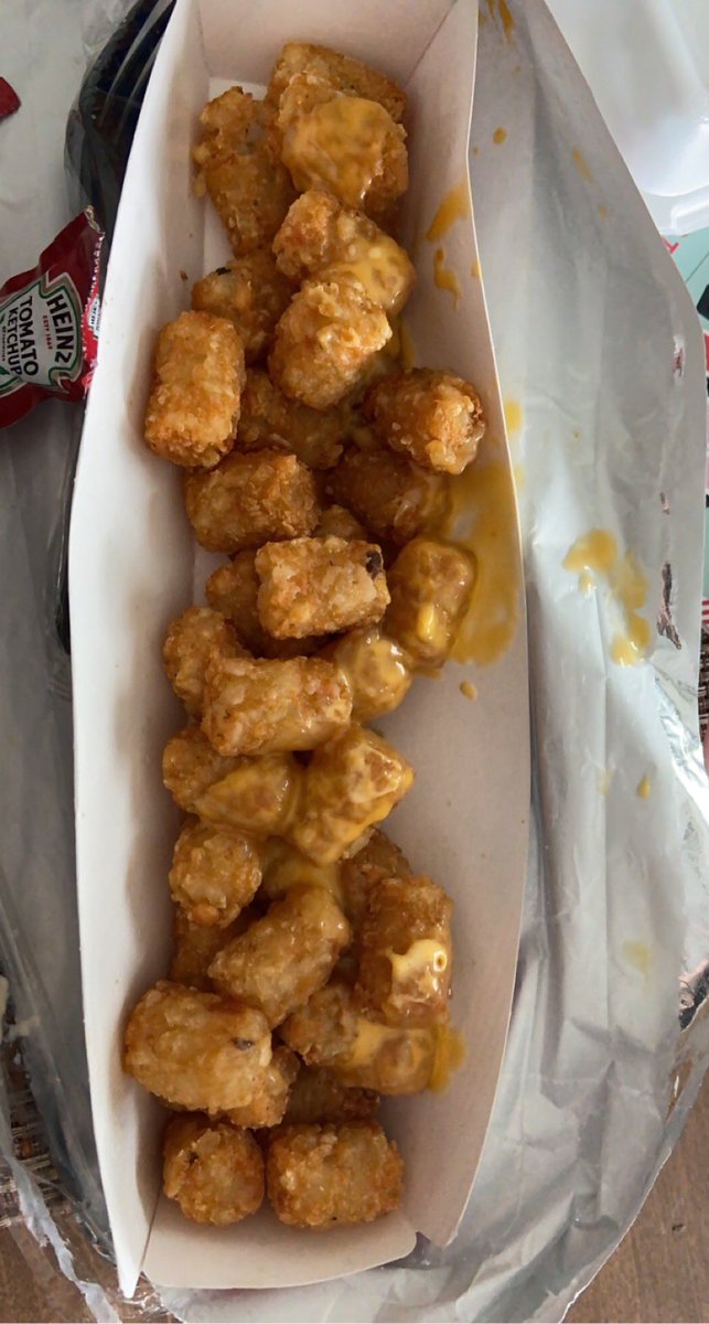 I just wanted cheese tots. I got tots but where did the cheese go? Hmm?? <a href="/sonicdrivein/">Sonic Drive-In</a> 🧐🙁