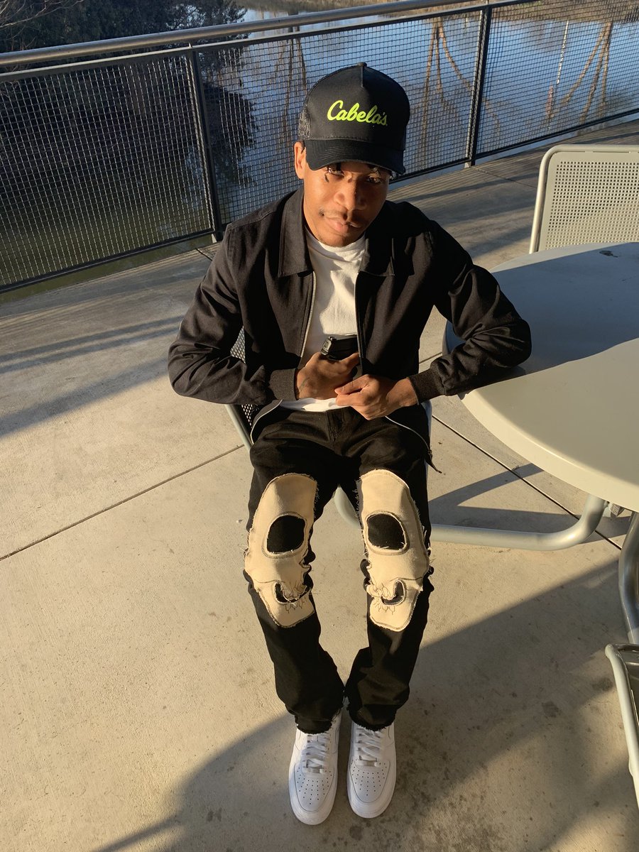 chief_ocho's tweet photo. Slimey Lil Dude 🐍 https://t.co/EDiday3oCx