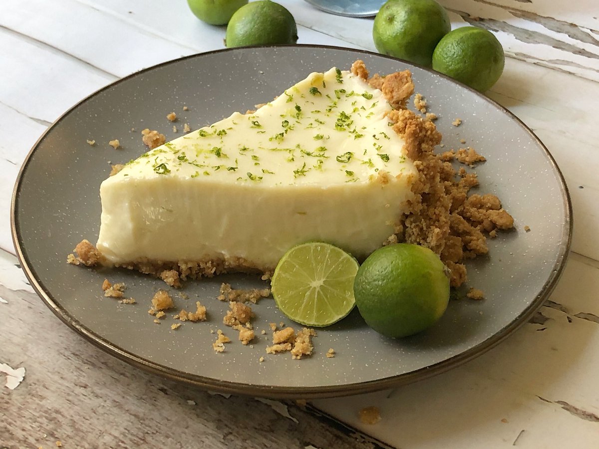 fendrickspies's tweet photo. Contact us today to order our signature, homemade #keylimepie #temecula #temeculavalley #temeculawinery #dessert #foodie https://t.co/w5GUuUaW6p