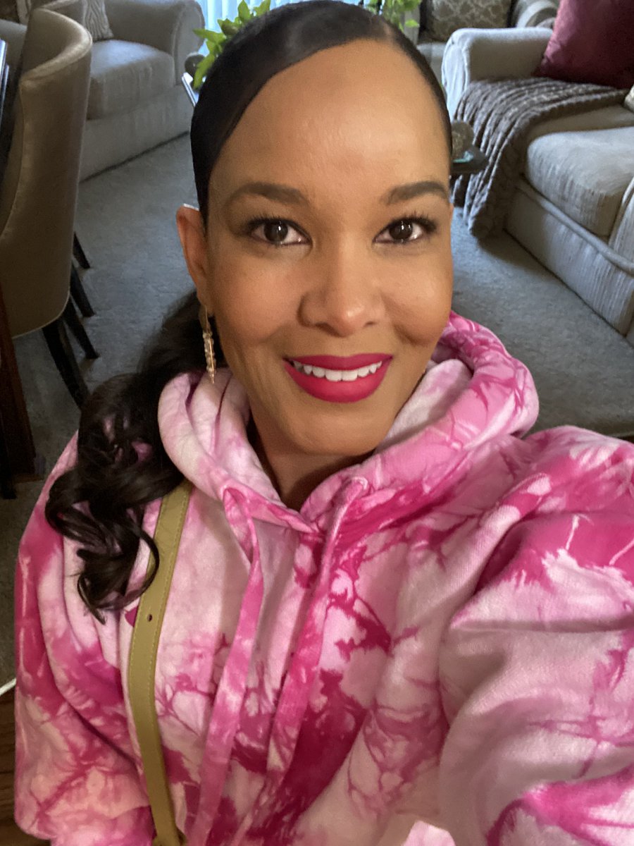 foulksd's tweet photo. I am absolutely loving my new @angela_rye tie dye #joggerset!!! πππ It is so comfy and so well made!!! #sundayvibes #SundayThoughts https://t.co/Pft8tkcv7b