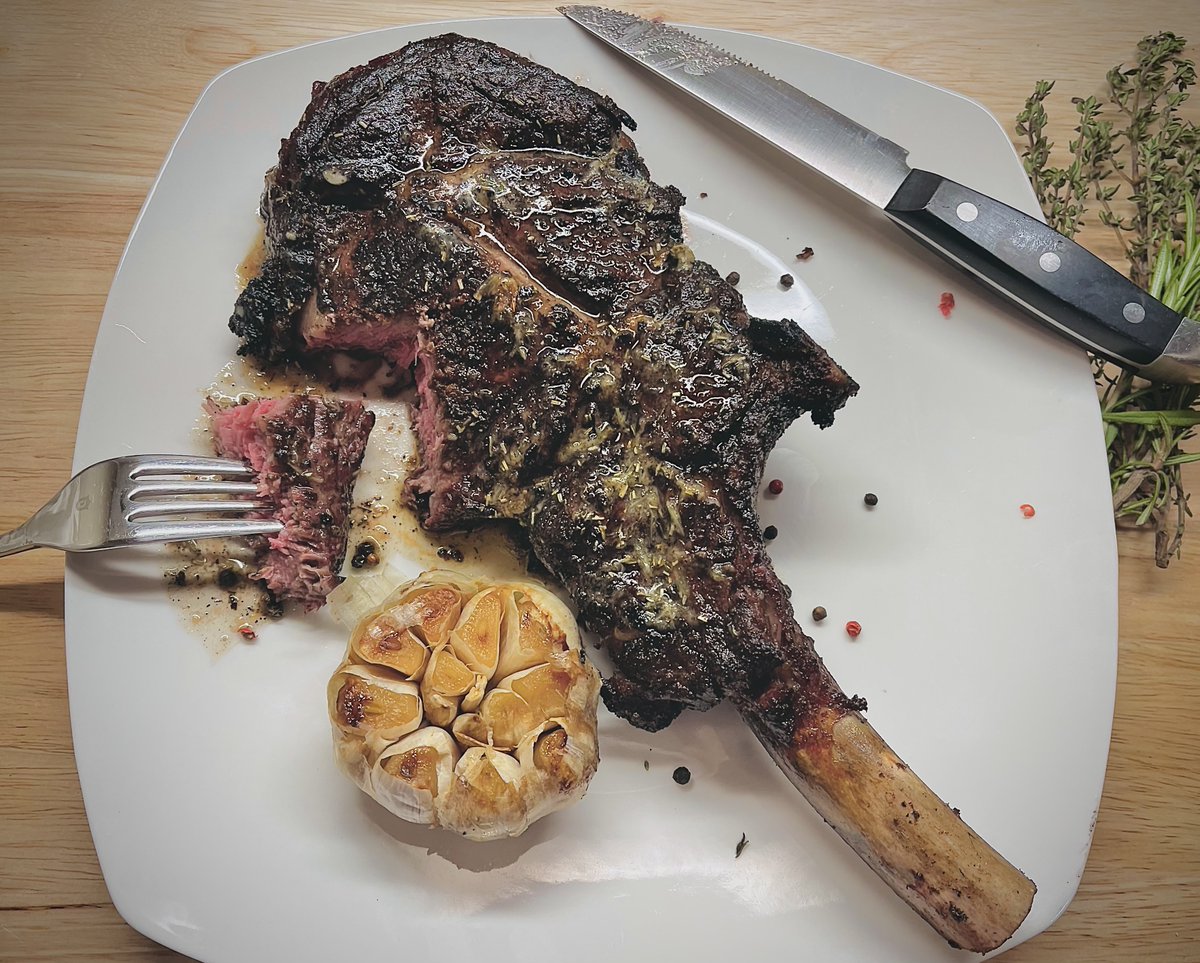 ScissortailChef's tweet photo. Sometimes the wild raccoon gives this one 🦝🦝🦝🦝, and sometimes he gives it 🦝🦝🦝🦝🦝.  The deciding factor is if I have correctly guessed what his favorite cut of steak is that day (it changes based on… i’m not sure what… the tide maybe.) #Steak 

https://t.co/T1LE0su9B5 https://t.co/YYB7FwpYpi