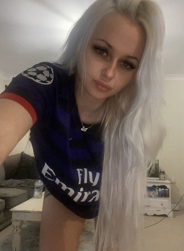 JadeKacey1's tweet photo. What’s your favourite position? #AdultNetwork #Adultwork #onlyfanstiktok #onlyfans #alternewbie #bodypositive #cashapp #ContentCreator #onlyfana #Cashappblessing #onlyfansleaks #onlyfans_babe #onlyFans #OnlyFansMovies #allnatural #petitefreak #PetitePrincess #tattoo https://t.co/9stpTHbNei