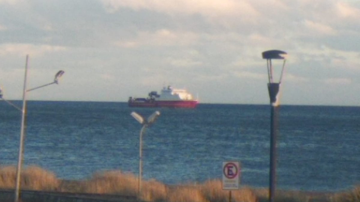 The Sarmiento de Gamboa arrived yesterday evening in Punta Arenas! After a long 3 weeks wait, @arosellmele, @nina_davtian, & @OriolTeruel of the #Paladyn project and the #SAGA10W Oceanographic campaign team boarded today at 6pm. Bon voyage and happy sampling! @ICTA_UAB