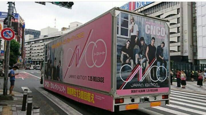 VLE95Z's tweet photo. X: El mundo no gira al rededor de CNCO"
El mundo: 🌎📌 https://t.co/dBSLf0CZKx