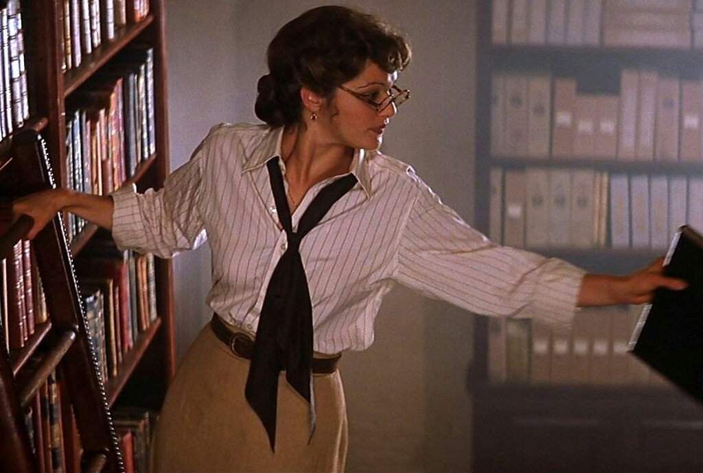 Happy Birthday to Rachel Weisz
A woman who can take down a library or a Mummy
Love her riding outfit in The Favorite 